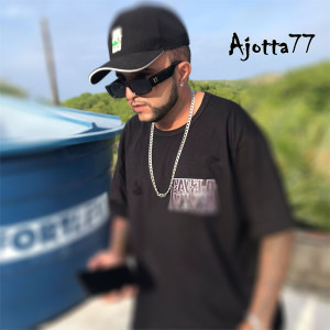 Listen to Cria de Comunidade (Explicit) song with lyrics from Ajotta77