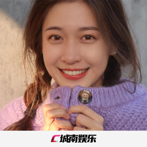 Dengarkan lagu Angels (Remix) nyanyian 何金玉 dengan lirik