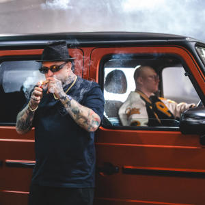 default playlist img