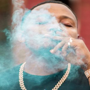 default playlist img