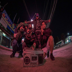 的专辑Las Vueltas De Un Vinilo (Explicit)