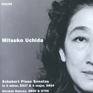 內田光子的專輯Schubert: Piano Sonatas D664, D537 etc