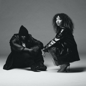 Album LONGO MAÏ from Enchantée Julia