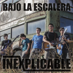 收聽Bajo La Escalera的Alan歌詞歌曲