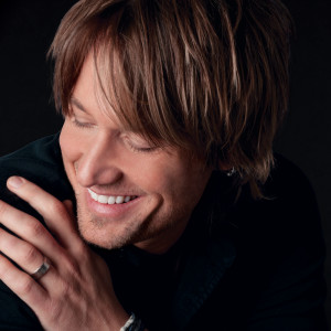 收聽Keith Urban的'Til Summer Comes Around (Live At Broken Radio, San Francisco, CA/2009/iTunes Original)歌詞歌曲