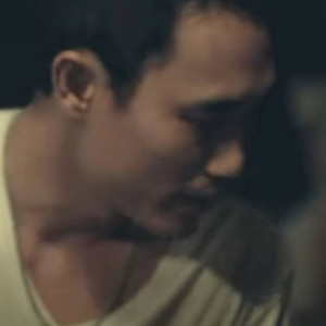 ดาวน์โหลดและฟังเพลง จักจั่นรินเบียร์ พร้อมเนื้อเพลงจาก Boy Imagine