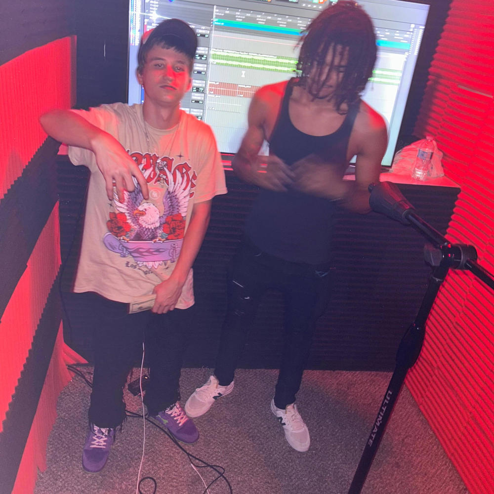 Road runna (feat. Nsgm.j4) (Explicit)