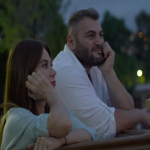 Dengarkan Ela Ela Nayore lagu dari Hülya Polat dengan lirik