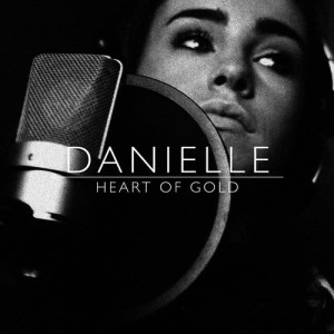 收聽Danielle的Heart of Gold歌詞歌曲