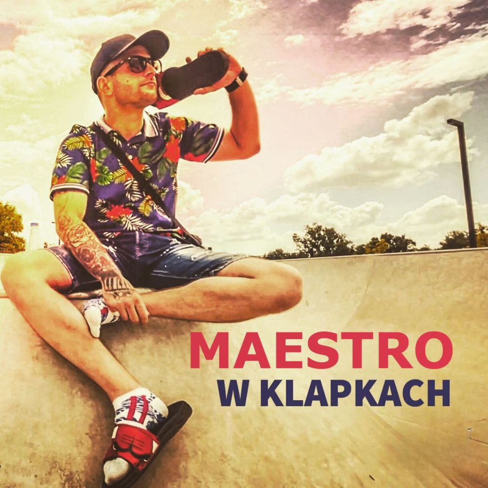 W klapkach