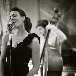 ดาวน์โหลดและฟังเพลง Dreaming/ 2 A.M freestyle (feat. Ejthe26th & SRT-P) (Explicit) พร้อมเนื้อเพลงจาก 11Roadrunnerbeal