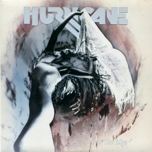 ดาวน์โหลดและฟังเพลง I'm On To You พร้อมเนื้อเพลงจาก Hurricane