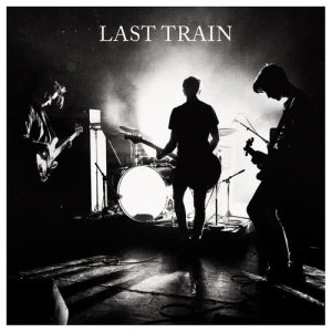 ดาวน์โหลดและฟังเพลง Cold Fever พร้อมเนื้อเพลงจาก Last Train