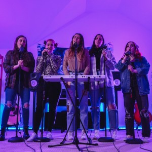 收聽Cimorelli的Drivers License (Acoustic)歌詞歌曲