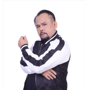 Dengarkan Tolong Jaga Mantan Ku lagu dari Erick Sihotang dengan lirik
