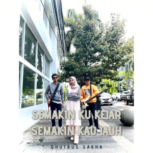 Album Semakin kukejar Semakin ka jauh from Qhutbus Sakha