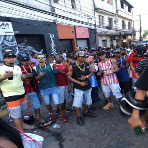 Dengarkan lagu Profissao perigo (Explicit) nyanyian Mc Vn Do Sg dengan lirik
