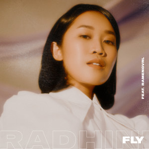 Radhini的專輯Fly
