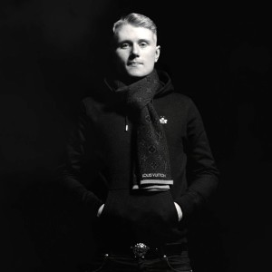 Listen to Varför (Explicit) song with lyrics from Ns1