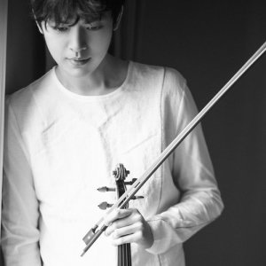 收聽Yijia Zhang的Salut D'amour歌詞歌曲