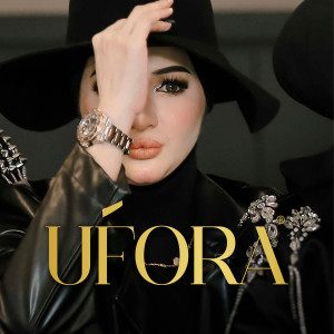 Dengarkan lagu Demi Kamu (Ufora) nyanyian Supia Saupi dengan lirik