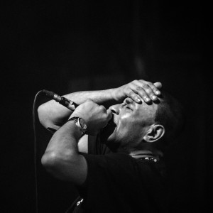 ดาวน์โหลดและฟังเพลง Jah Sunshine (Ruff Neck) (Chopstick Dubplate Remix) พร้อมเนื้อเพลงจาก Tenor Fly