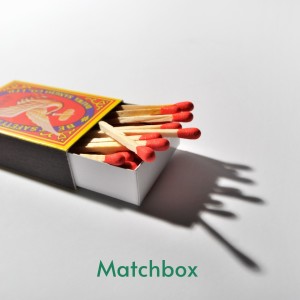 Dengarkan lagu Matchbox nyanyian Carl Perkins dengan lirik