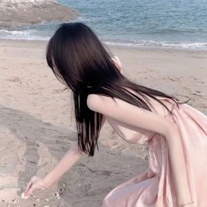 Listen to 穿越时空 (女声版) song with lyrics from 小朵云