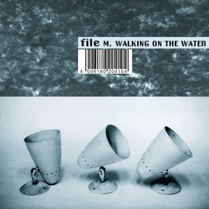 收听M. Walking On The Water的Fis歌词歌曲