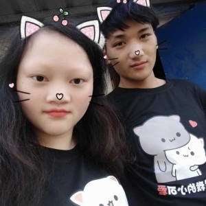 Dengarkan lagu 远嫁人的辛酸 (完整版) nyanyian 罗小贵 dengan lirik