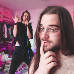 收聽Blu Berra Lou的Fäntasy (feat. Niko Zeidler) (The Yung Man Project Remix)歌詞歌曲