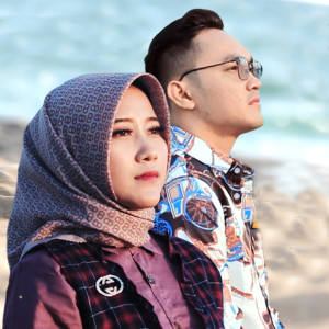 收聽randa putra的Rindu Taragak Batamu歌詞歌曲