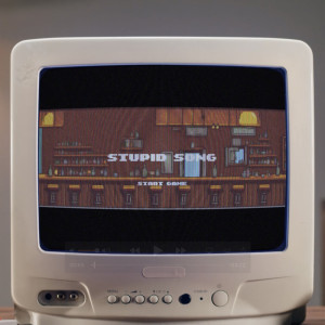 收聽歐贊XEK的Stupid Song 笨笨歌 (feat. Ray Lin & 古晧)歌詞歌曲
