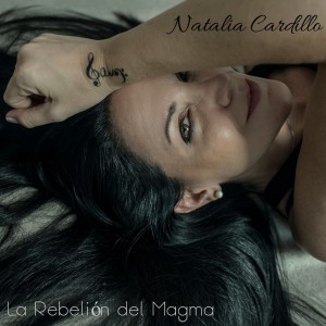 ดาวน์โหลดและฟังเพลง La Rebelión del Magma พร้อมเนื้อเพลงจาก Nina Cardilo
