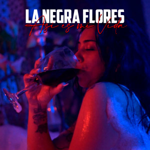 Listen to Asi Es Mi Vida song with lyrics from La Negra Flores
