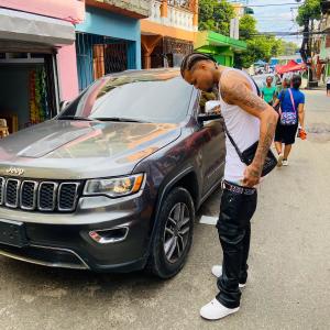 收聽momo black rd的Pa que casame歌詞歌曲