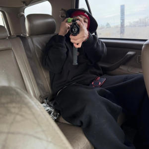 收聽HotBoiiPanic的Evil nights (feat. Stackz & BABYFACESTEEZ) (Explicit)歌詞歌曲