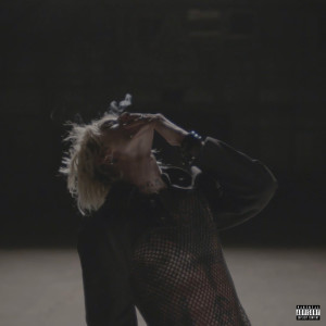 ดาวน์โหลดและฟังเพลง papercuts (Explicit) พร้อมเนื้อเพลงจาก Machine Gun Kelly