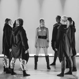 ดาวน์โหลดและฟังเพลง Des Ruines พร้อมเนื้อเพลงจาก Galexi