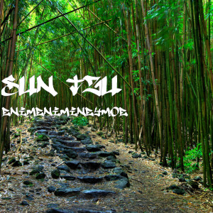 ดาวน์โหลดและฟังเพลง Enimenimineymoe (Explicit) พร้อมเนื้อเพลงจาก Sun Tzu
