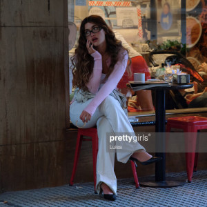 Album Pretty Girls from Luisa