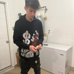 收聽TrapTussin的Cost To Be The Boss (Explicit)歌詞歌曲