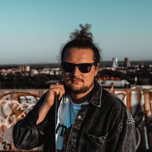 Album Musisz from JANEK.