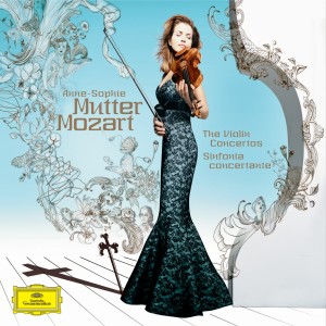 收聽Anne Sophie Mutter的3. Rondeau (Andante grazioso - Allegro ma non troppo)歌詞歌曲