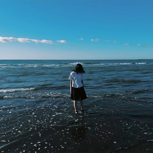 Listen to in the night (完整版) song with lyrics from 灰阶