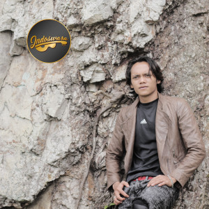 Listen to Salah Menanam Rasa song with lyrics from Anggi Candra