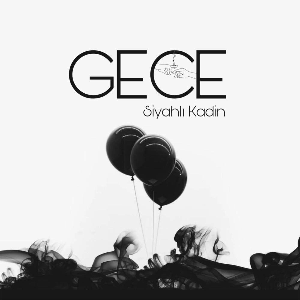 Siyahlı Kadın