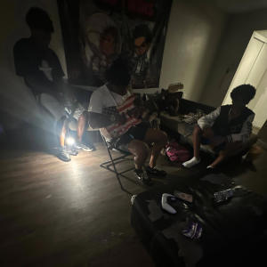 default playlist img