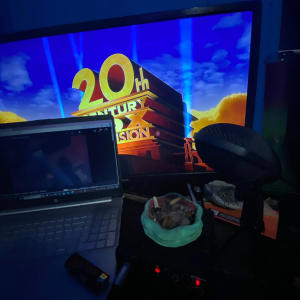 收聽Subi的Faces In My Orange Juice (Explicit)歌詞歌曲