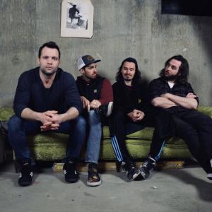 Dengarkan Ain't So Bad lagu dari Tempo dengan lirik